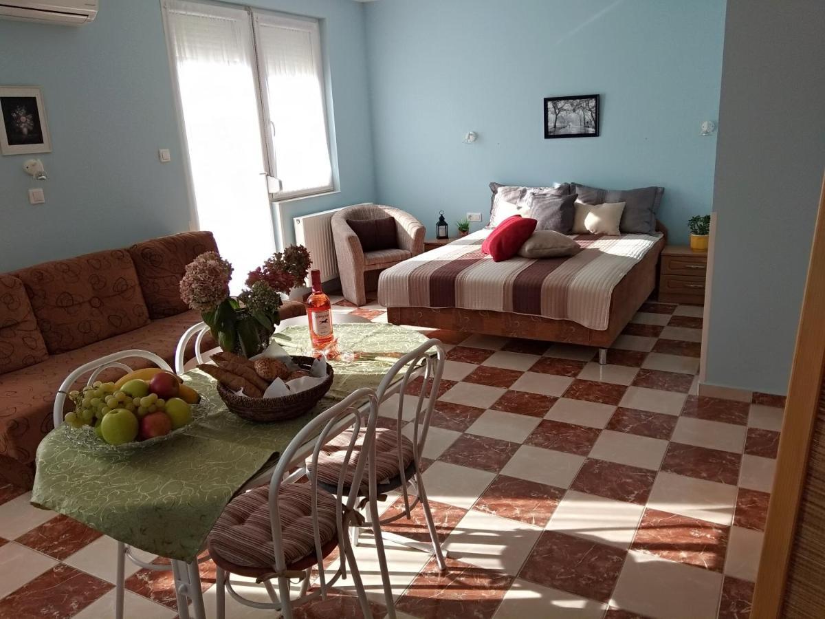 Yellow Apartmanhaz Bük Eksteriør bilde